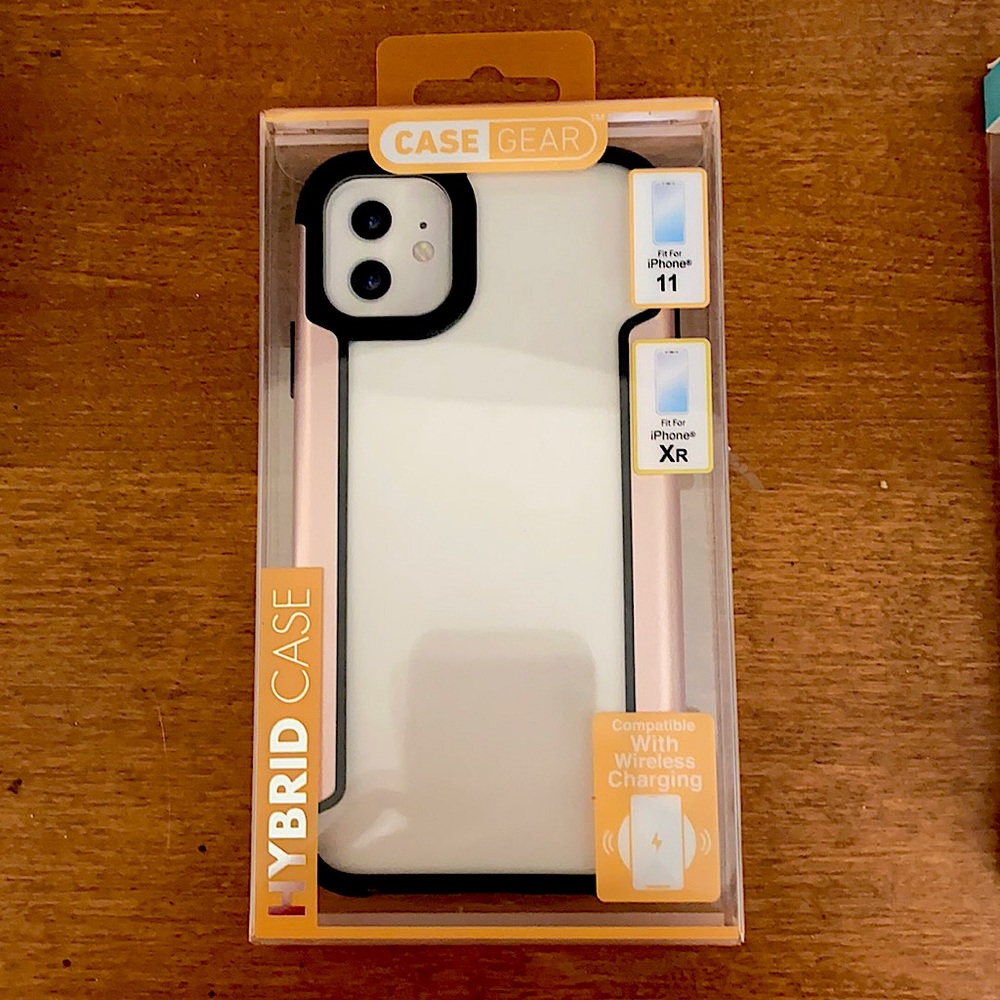 New iPhone 11/Xr pink, black and clear hybrid case